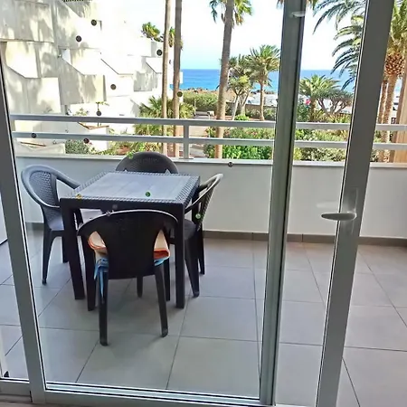Апартаменты Comfortable On The 1st Sea Line In The South Of Tenerife Лас Гальетас